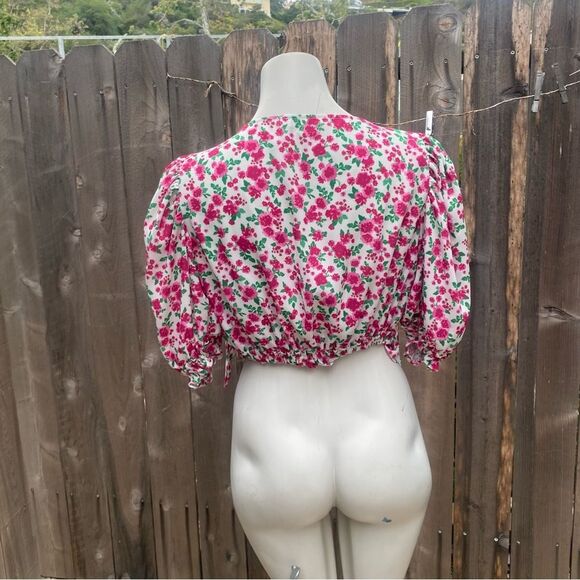 FOR LOVE & LEMONS Petal Blouse in Carnation size small - Picture 6 of 10